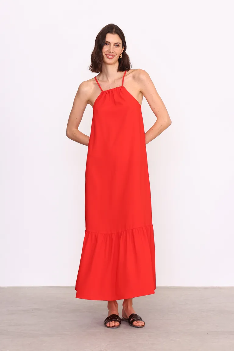 Vestido rojo largo con finos tirantes y volado en el ruedo de Yagmour en Vestidos para argentina