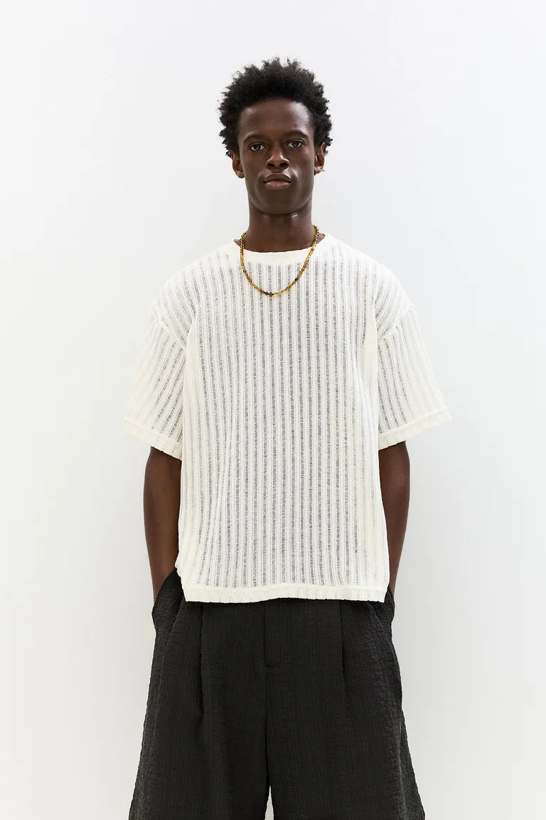 Remera punto calado de Pull&Bear en Remeras y Polos para argentina
