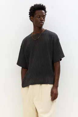 Remera punto calado de Pull&Bear en Remeras y Polos para argentina