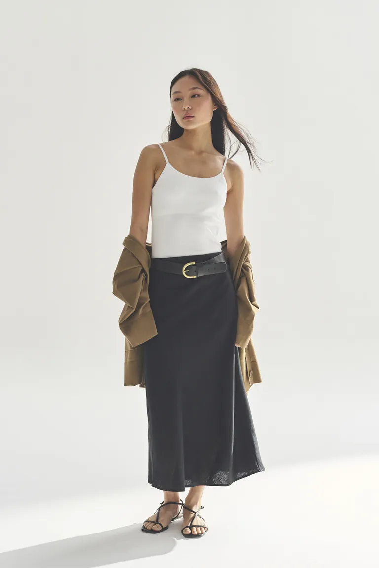 Musculosa de breteles amplios en color blanco para mujer de Akiabara en Tops para argentina