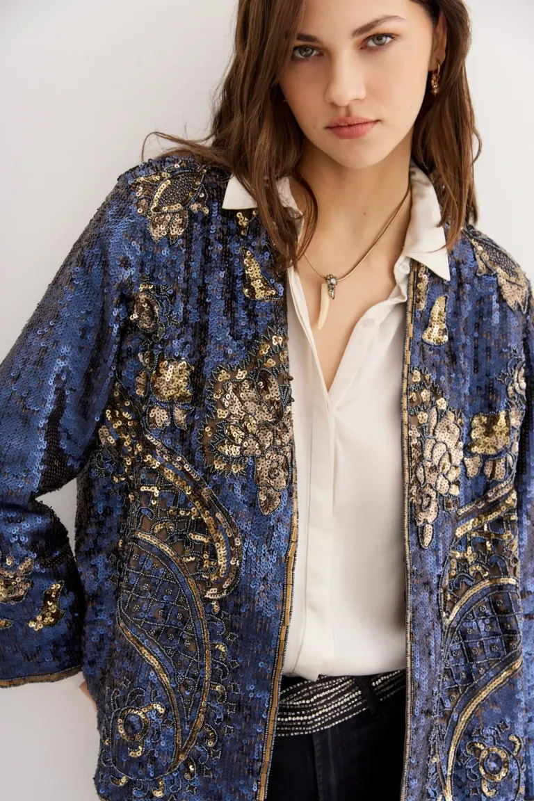 Kimono de corte recto con bordado en lentejuelas y canutillos de Rapsodia en Kimonos para argentina