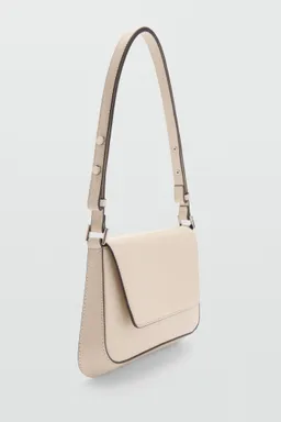 Cartera hombro solapa de Mango en Bolsos y Carteras para argentina