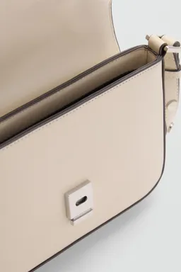 Cartera hombro solapa de Mango en Bolsos y Carteras para argentina