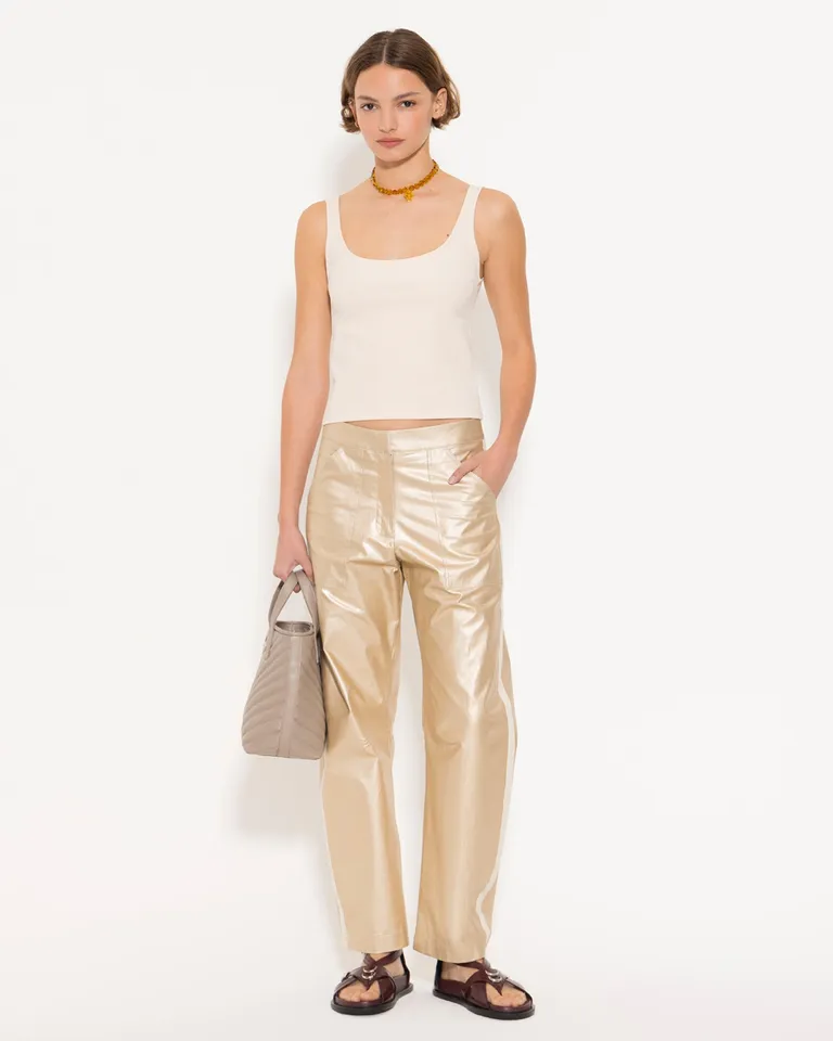 Pantalón dorado de corte holgado y diseño atemporal para mujer de Jazmin Chebar en Pantalones para argentina