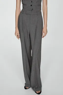 Pantalón traje raya diplomática de Mango en Pantalones para argentina