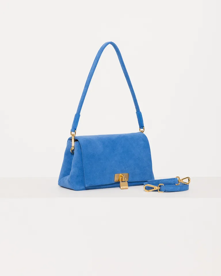 Bolso bandolera de diseño elegante y funcional hecho en cuero de Jazmin Chebar en Bolsos y Carteras para argentina