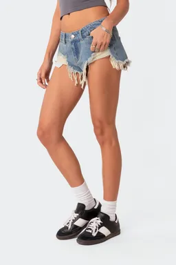 Micro shorts denim roto tiro bajo de Edikted en Shorts para argentina