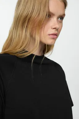 Remera algodón con costuras de Mango en Remeras para argentina