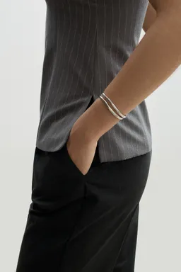 Pantalón recto con pinzas de Mango en Pantalones para argentina