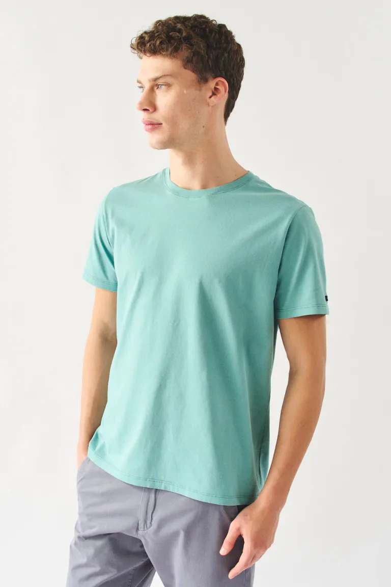 Remera básica de algodón premium para hombre en color verde de Bensimon en Remeras y Polos para argentina
