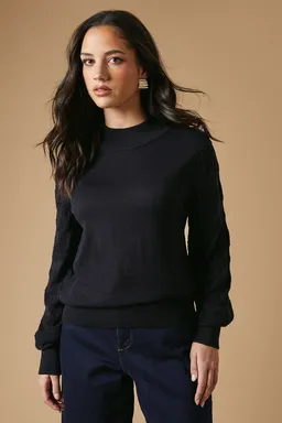 Pullover cuello alto mangas texturadas de Oasis en Buzos y Sweaters para argentina