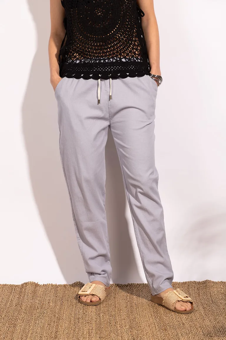 Pantalón de algodón holgado y elástico en tono gris para un estilo casual y cómodo de Indiastyle en Pantalones para argentina