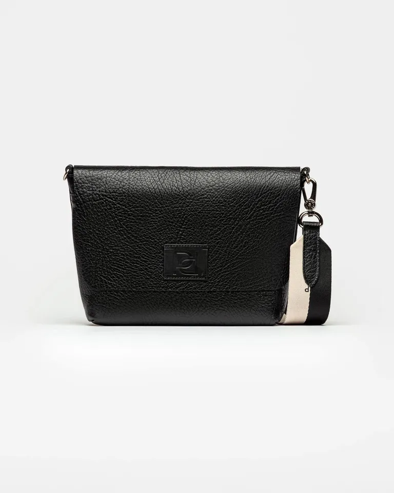 Bolso de cuero negro de diseño casual y práctico de Prüne en Bolsos y Carteras para argentina