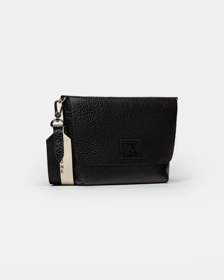 Bolso de cuero negro de diseño casual y práctico de Prüne en Bolsos y Carteras para argentina
