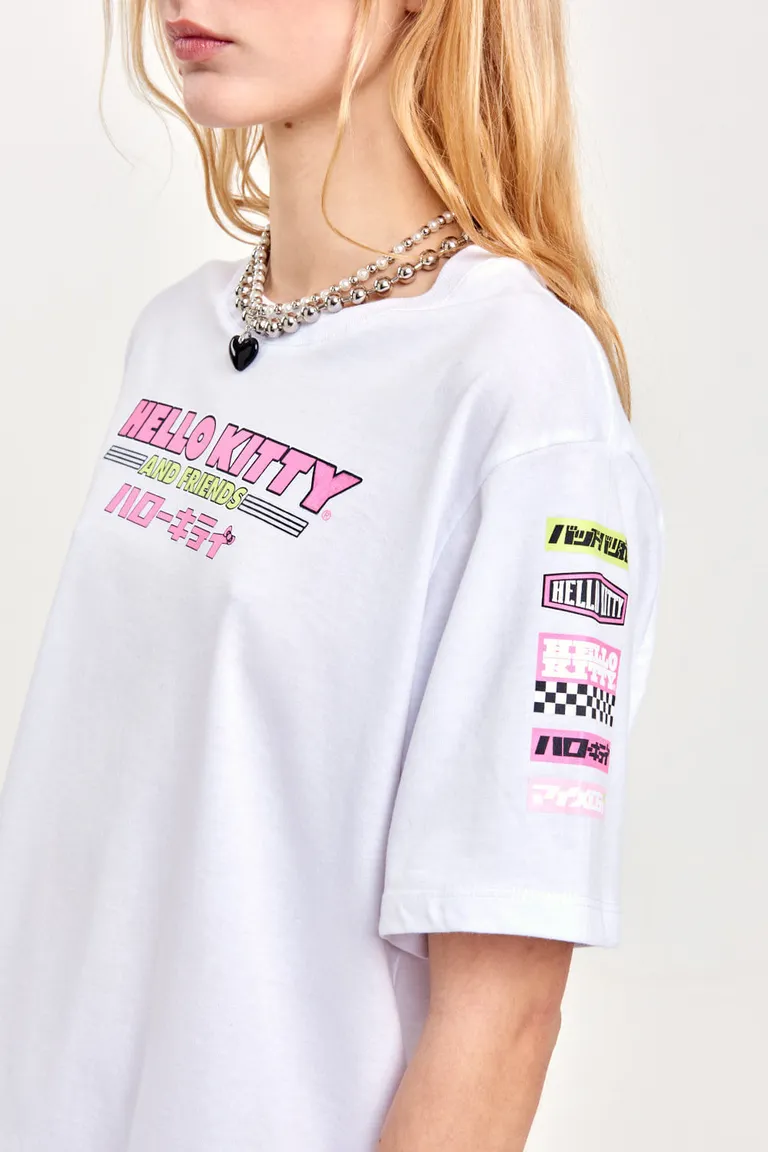 Remera oversize con divertido estampado de gatitos para una actitud relajada y con onda de 47 Street en Remeras para argentina