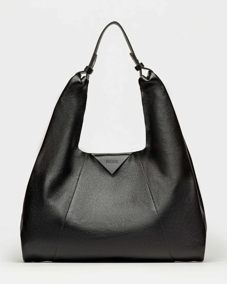 Cartera de Hombro Minimalista en Cuero Satinado Negro de Prüne en Bolsos y Carteras para argentina