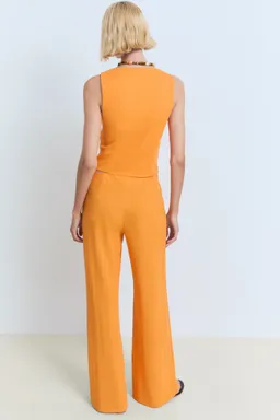 Pantalón recto fluido de Mango en Pantalones para argentina