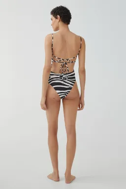 Traje baño animal print de Mango en Swimwear y Beachwear para argentina
