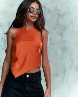 Top satén halter espalda descubierta de Missguided en Tops para argentina