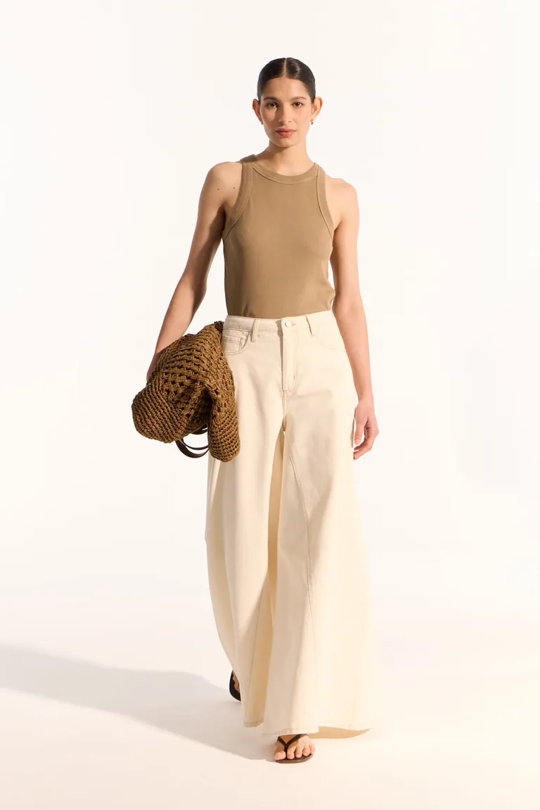 Pantalón de Tiro Medio con Recorte Diagonal y Piernas Anchas de Portsaid en Pantalones para argentina