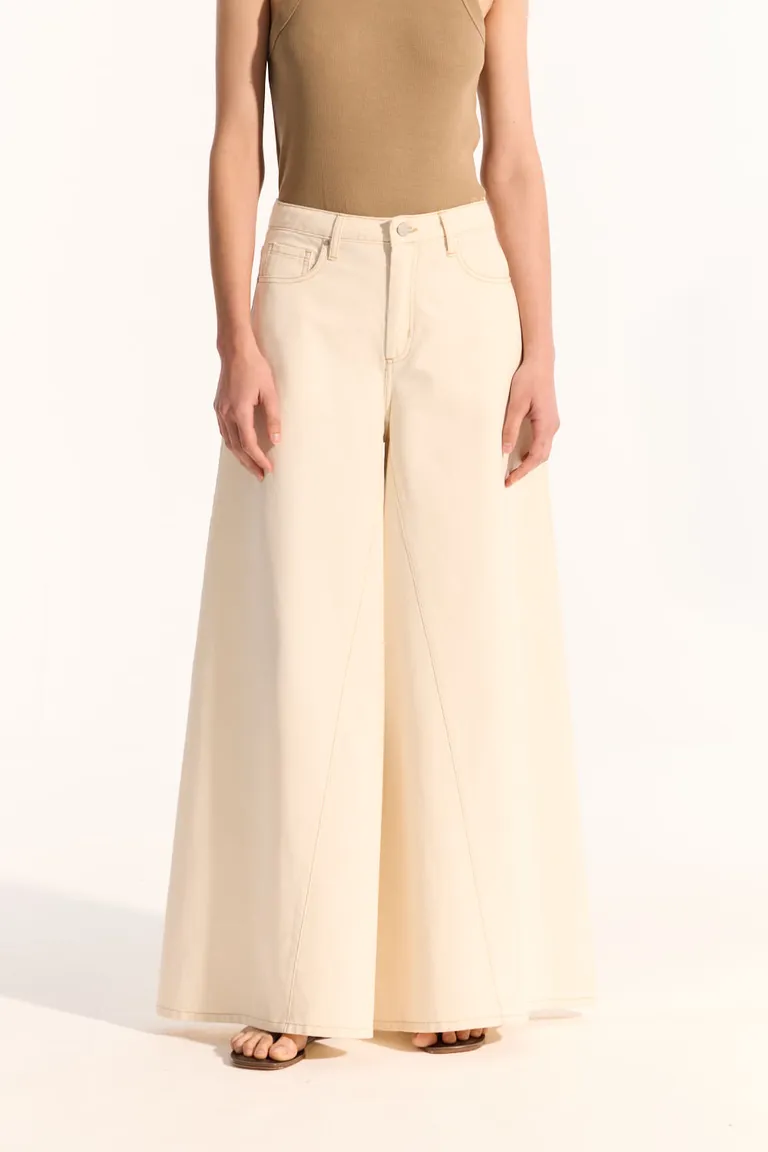 Pantalón de Tiro Medio con Recorte Diagonal y Piernas Anchas de Portsaid en Pantalones para argentina