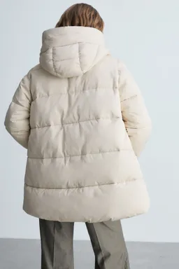 Anorak midi acolchado capucha de Mango en Chaquetas para argentina