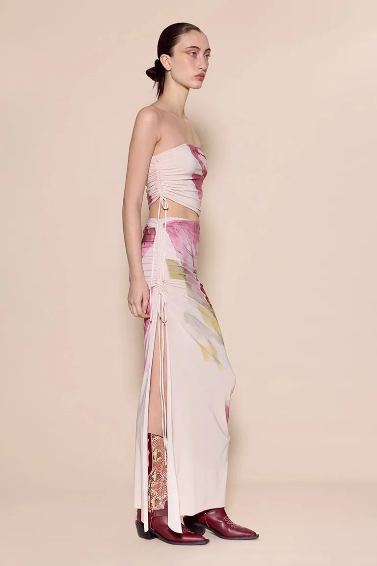 Falda irregular con estampa única en tonos rosas y diseño ajustable de Sofia Sarkany en Faldas para argentina