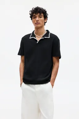 Polo textura costuras contraste de Pull&Bear en Remeras y Polos para argentina