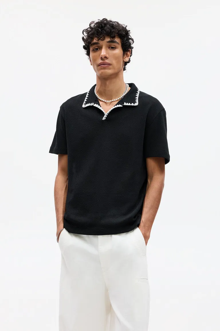 Polo textura costuras contraste de Pull&Bear en Remeras y Polos para argentina