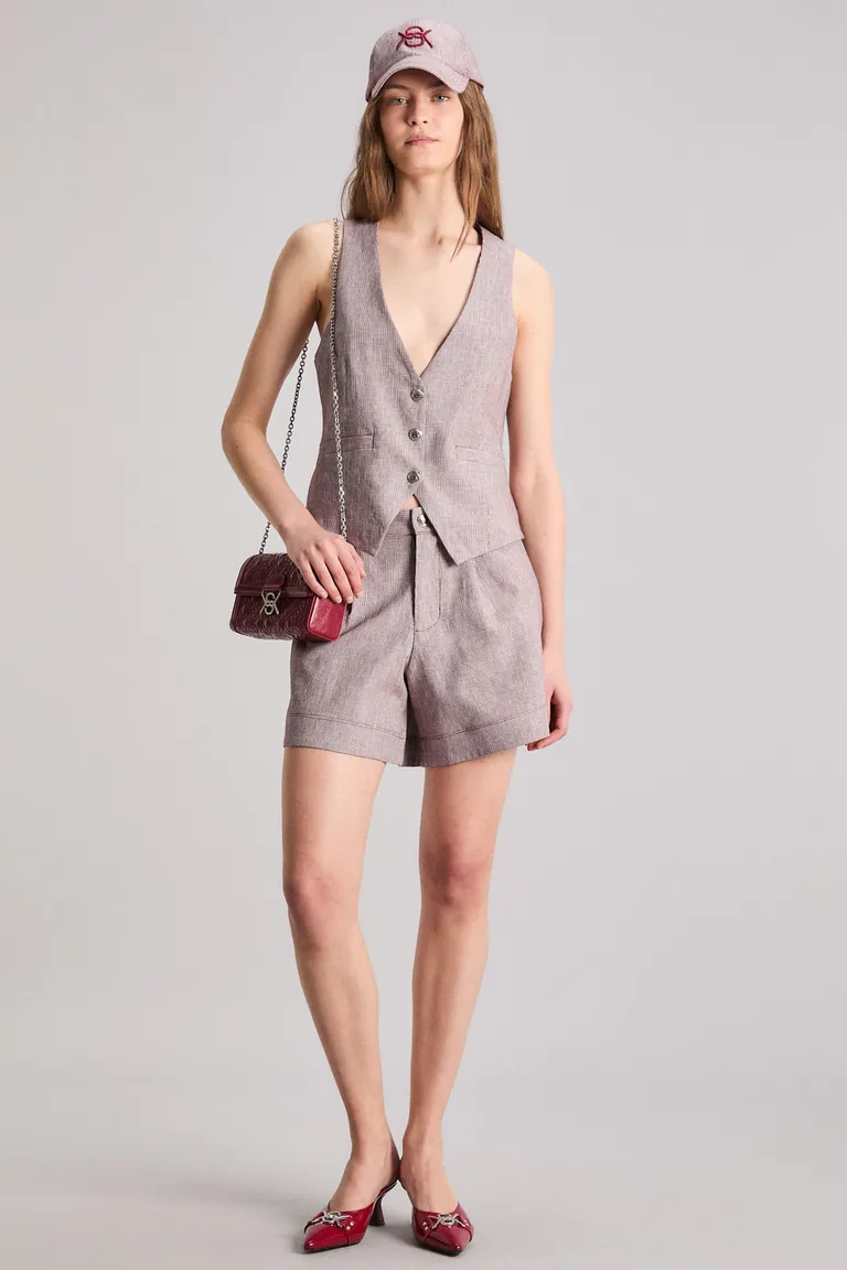 Short de diseño exclusivo en tejido sastrero gris para mujer de Kosiuko en Shorts para argentina