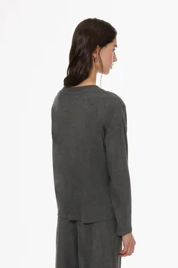 Sweater tejido escote v de Lefties en Buzos y Sweaters para argentina