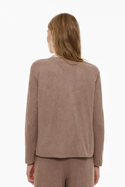 Sweater tejido escote v de Lefties en Buzos y Sweaters para argentina