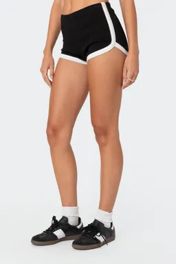 Micro shorts elana contrastantes de Edikted en Shorts para argentina