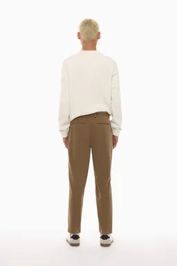Pantalón chino sastrería de Lefties en Pantalones para argentina