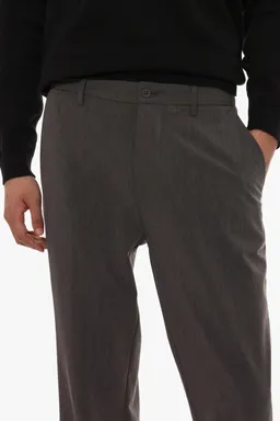 Pantalón chino sastrería de Lefties en Pantalones para argentina