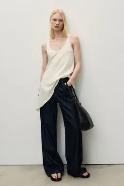 Pantalón denim wideleg deshilachado de Mango en Pantalones para argentina