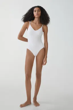 Bañador escote pico de Mango en Swimwear y Beachwear para argentina