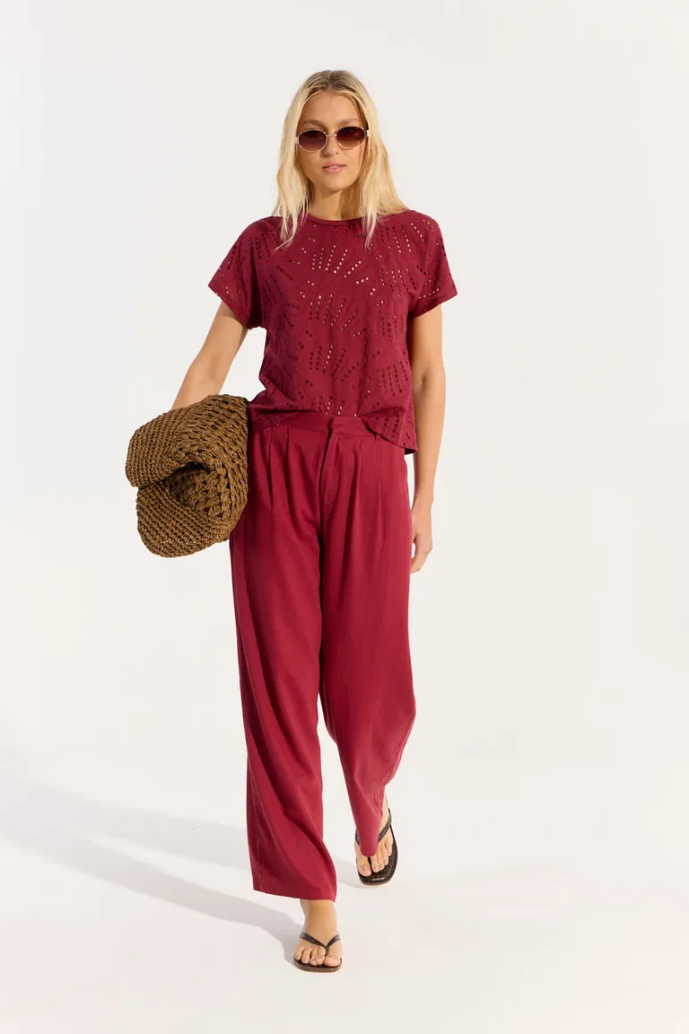 Remera de calce regular con detalle bordado en la parte frontal para mujer de Portsaid en Remeras para argentina