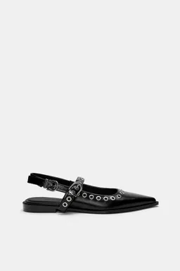Zapatos destalonados con tachas de Pull&Bear en Zapatos con Tacos para argentina