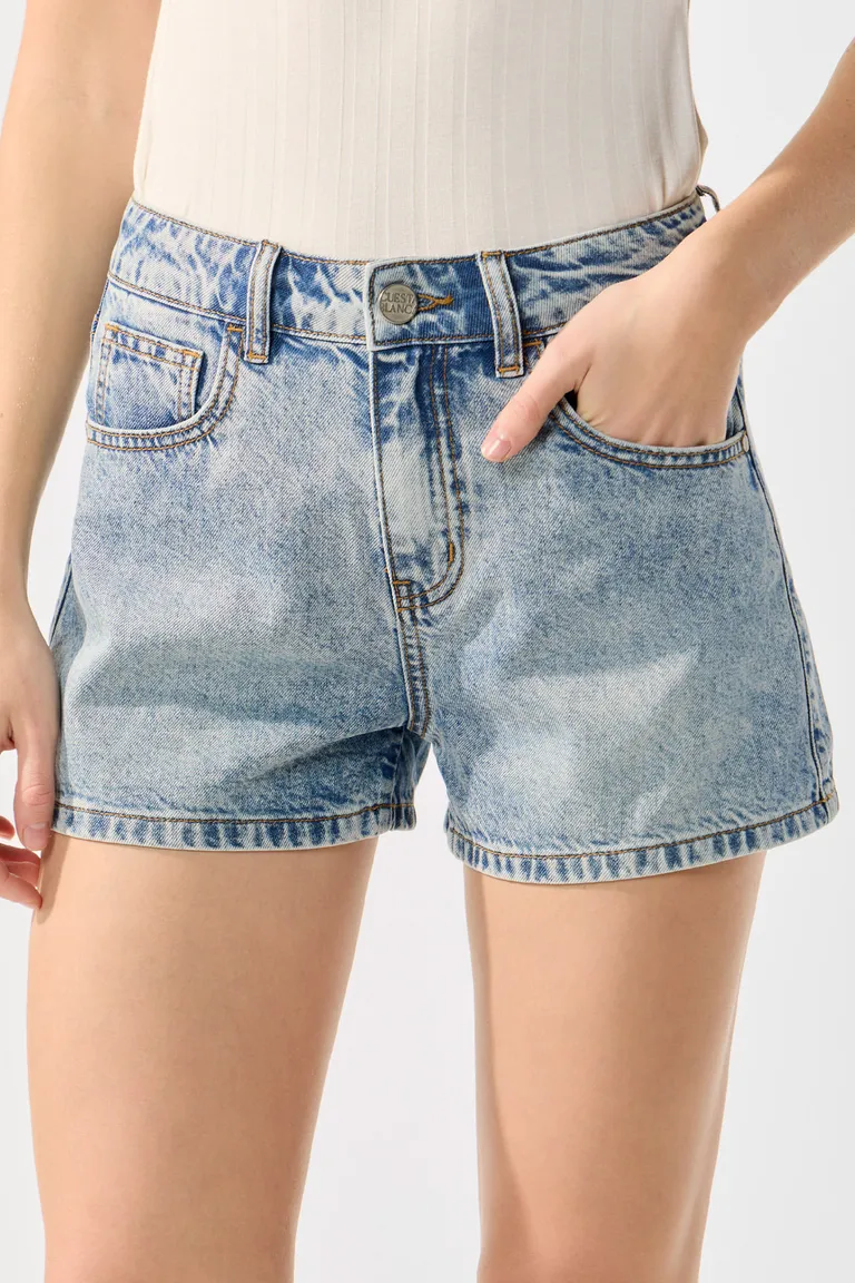 Pantalón corto wideleg de tiro medio en lavado azul - Moda femenina argentina de Cuesta Blanca en Pantalones para argentina