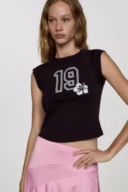 Camiseta crop estampada de Mango en Remeras para argentina