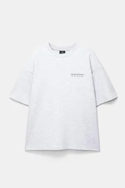 Buzo manga corta texto de Pull&Bear en Remeras y Polos para argentina