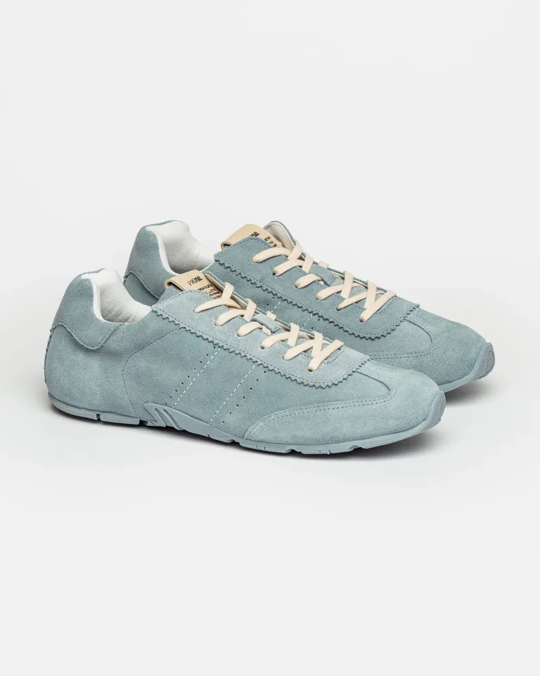 Zapatillas de cuero gamuzado en color gris con suela de goma y plantilla acolchada de Prüne en Zapatillas para argentina