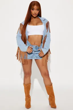 Campera flecos love out west de Fashion Nova en Chaquetas para argentina