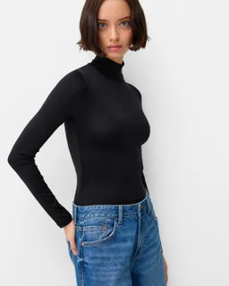 Body manga larga cuello alto de Bershka en Bodies para argentina
