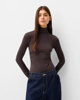 Body manga larga cuello alto de Bershka en Bodies para argentina