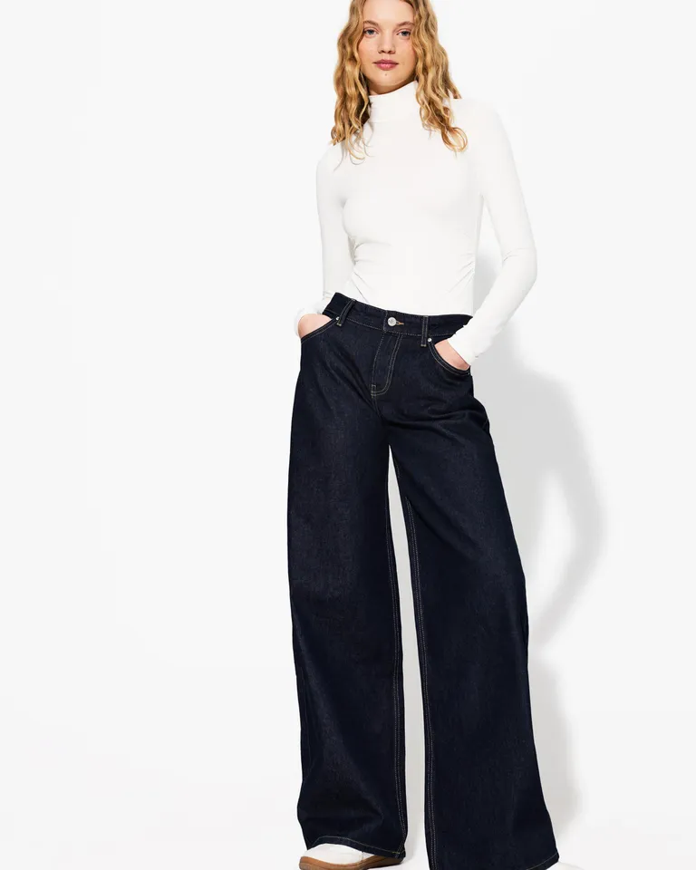 Body manga larga cuello alto de Bershka en Bodies para argentina