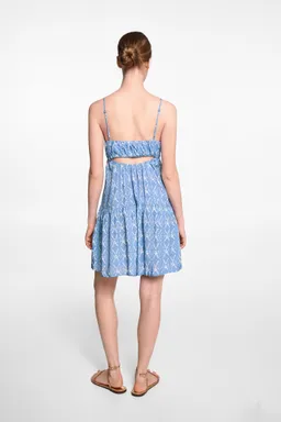 Vestido estampado con volantes de Mango Teen en Vestidos para argentina