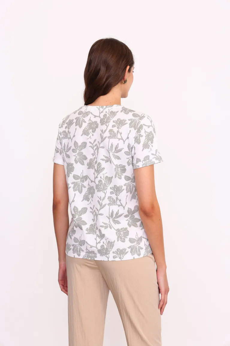 Remera de algodón con estampado floral en tonos grises para mujer de Yagmour en Remeras para argentina