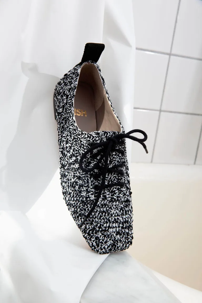 Abotinados de rafia tramada con taco pastel para un estilo sofisticado de Mishka en Abotinados para argentina